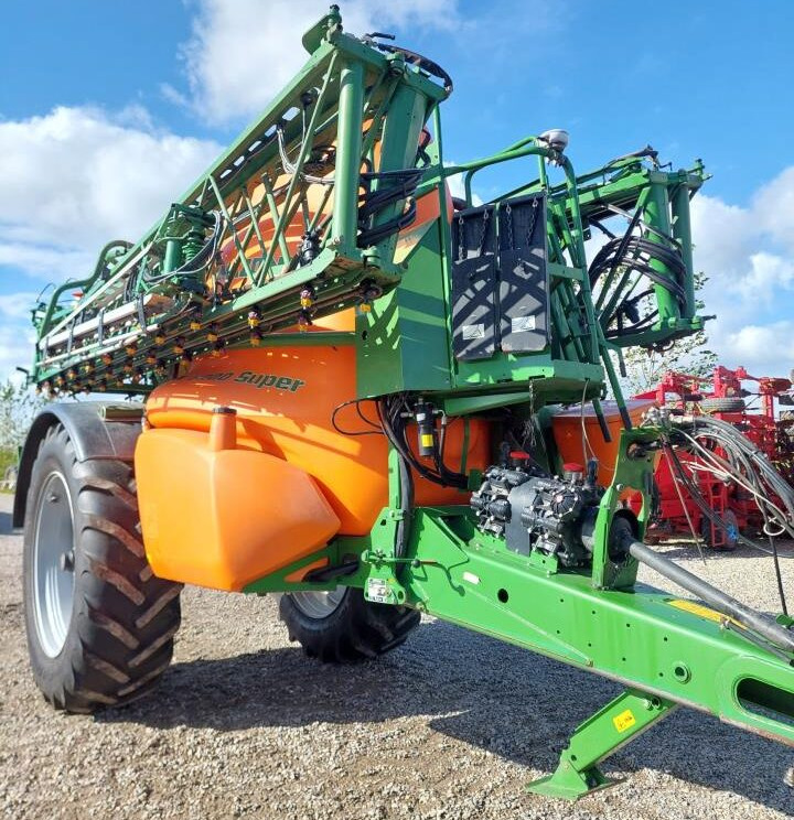 Amazone UX 6200 Super 36-24m med GPS - آلة الرش المقطورة: صور 4 Amazone UX 6200 Super 36-24m med GPS - آلة الرش المقطورة: صور 4