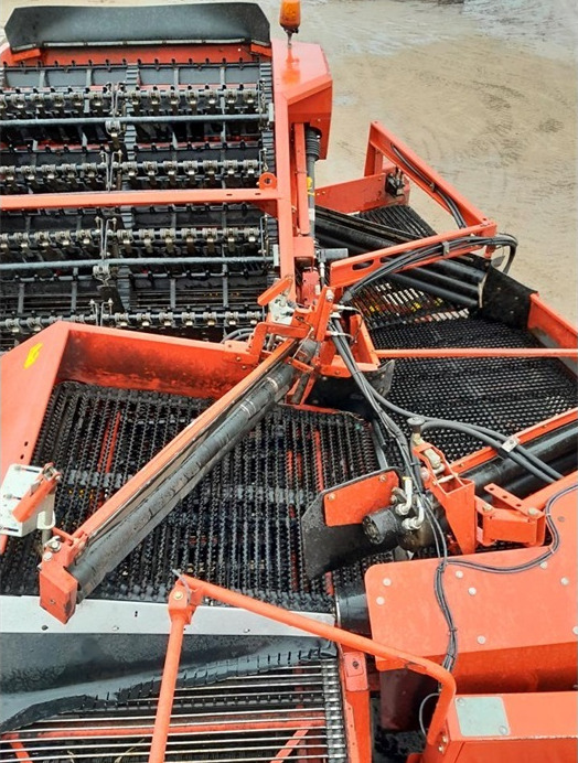 Grimme SE 150-60 NB إيجار Grimme SE 150-60 NB: صور 11
