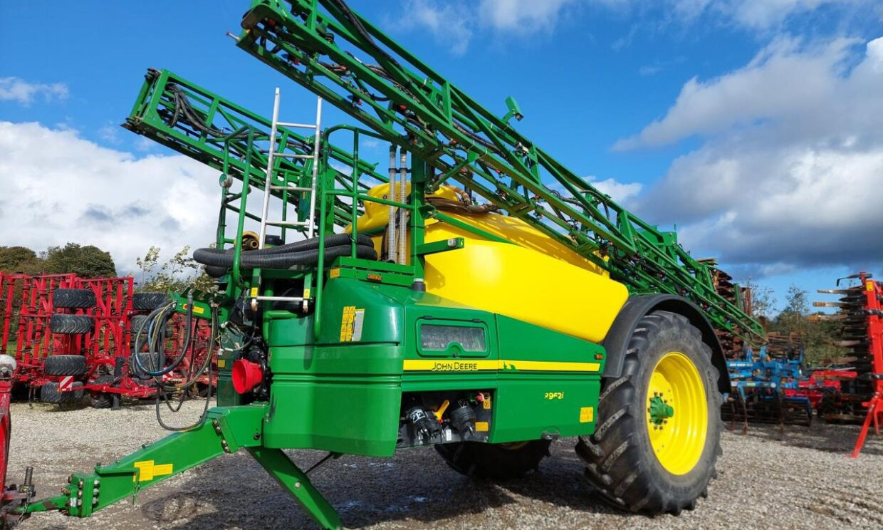 John Deere R962i - 28m - آلة الرش المقطورة: صور 1 John Deere R962i - 28m - آلة الرش المقطورة: صور 1