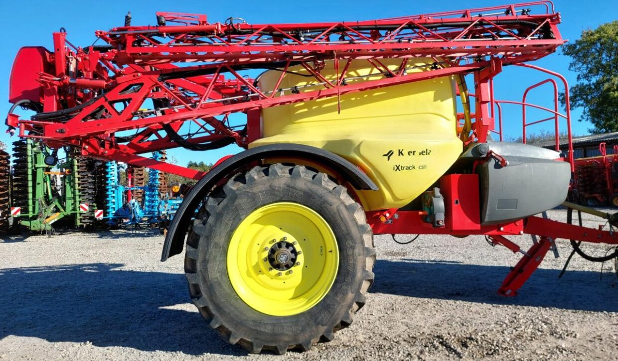 Kverneland Ixtrack C50 - 30 m - آلة الرش المقطورة: صور 2 Kverneland Ixtrack C50 - 30 m - آلة الرش المقطورة: صور 2