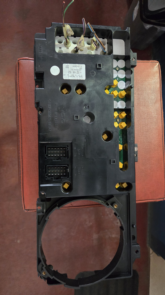 MERCEDES-BENZ INSTRUMENT PANEL MERCEDES ATEGO - لوحة القيادة - شاحنة: صور 3 MERCEDES-BENZ INSTRUMENT PANEL MERCEDES ATEGO - لوحة القيادة - شاحنة: صور 3