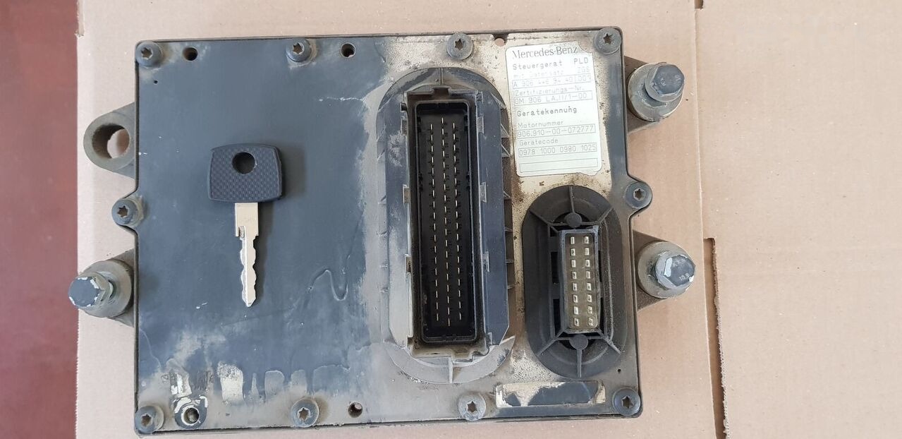 كتلة التحكم - شاحنة Mercedes-Benz ECU   Mercedes-Benz ATEGO: صور 9