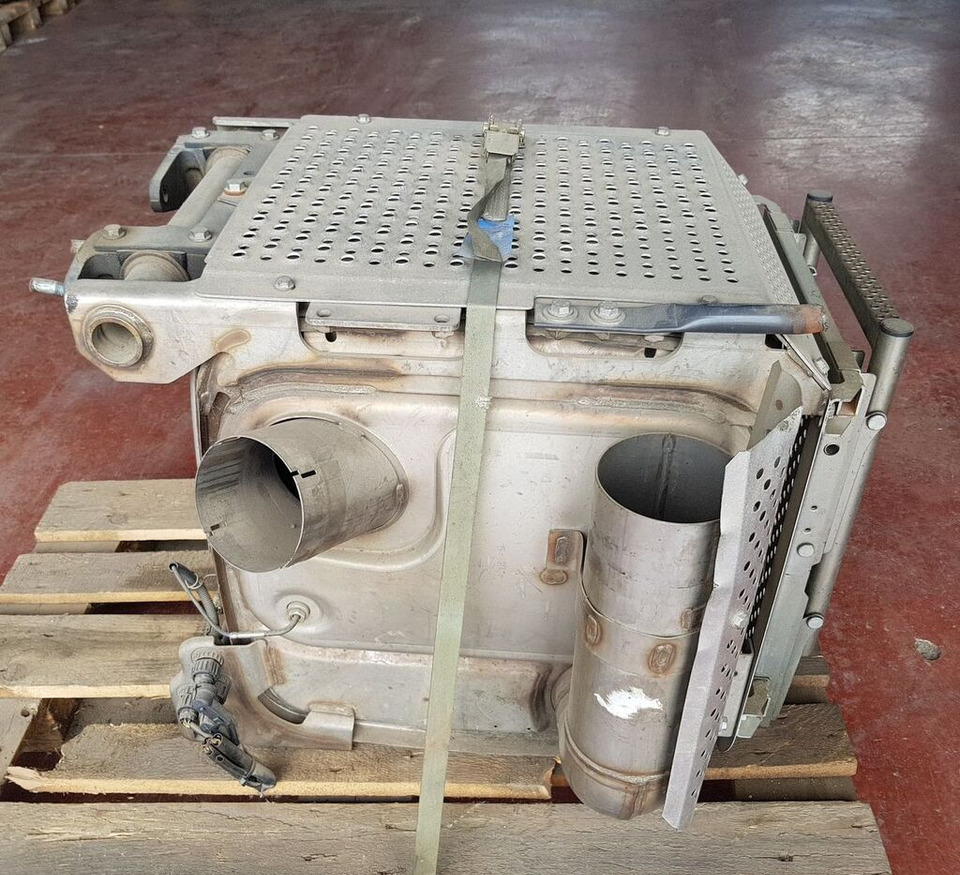 Mercedes-Benz GILLET Z308246 A 957 490 05 14 Mercedes-Benz - محول حفزي - شاحنة: صور 1 Mercedes-Benz GILLET Z308246 A 957 490 05 14 Mercedes-Benz - محول حفزي - شاحنة: صور 1