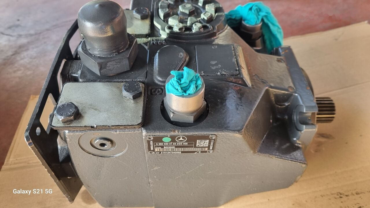 Mercedes-Benz HYDRAULIC POMP A9605500183 Mercedes-Benz ACTROS MP4 - مضخة هيدروليكية - شاحنة: صور 4 Mercedes-Benz HYDRAULIC POMP A9605500183 Mercedes-Benz ACTROS MP4 - مضخة هيدروليكية - شاحنة: صور 4