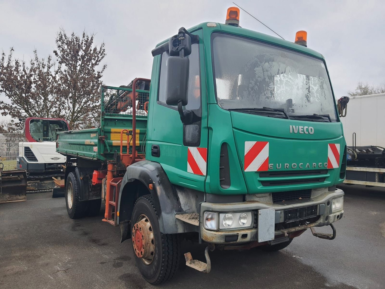 Iveco ML140E18 Dreiseitenkipper 4x4 mit Kran+Greifere - قلابات: صور 2 Iveco ML140E18 Dreiseitenkipper 4x4 mit Kran+Greifere - قلابات: صور 2