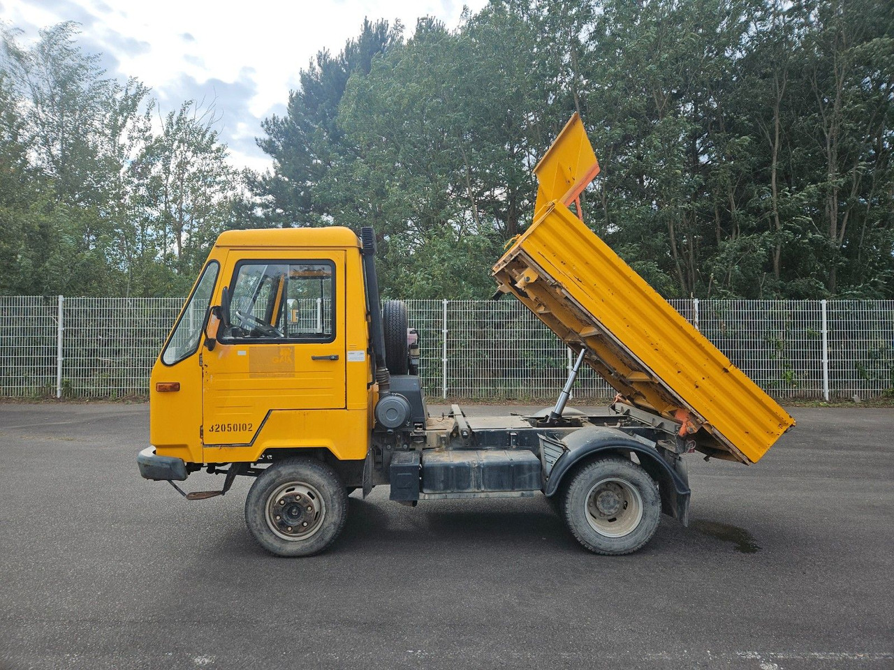 Multicar M26 Dreiseitenkipper 4x4 - قلاب صغير: صور 2 Multicar M26 Dreiseitenkipper 4x4 - قلاب صغير: صور 2