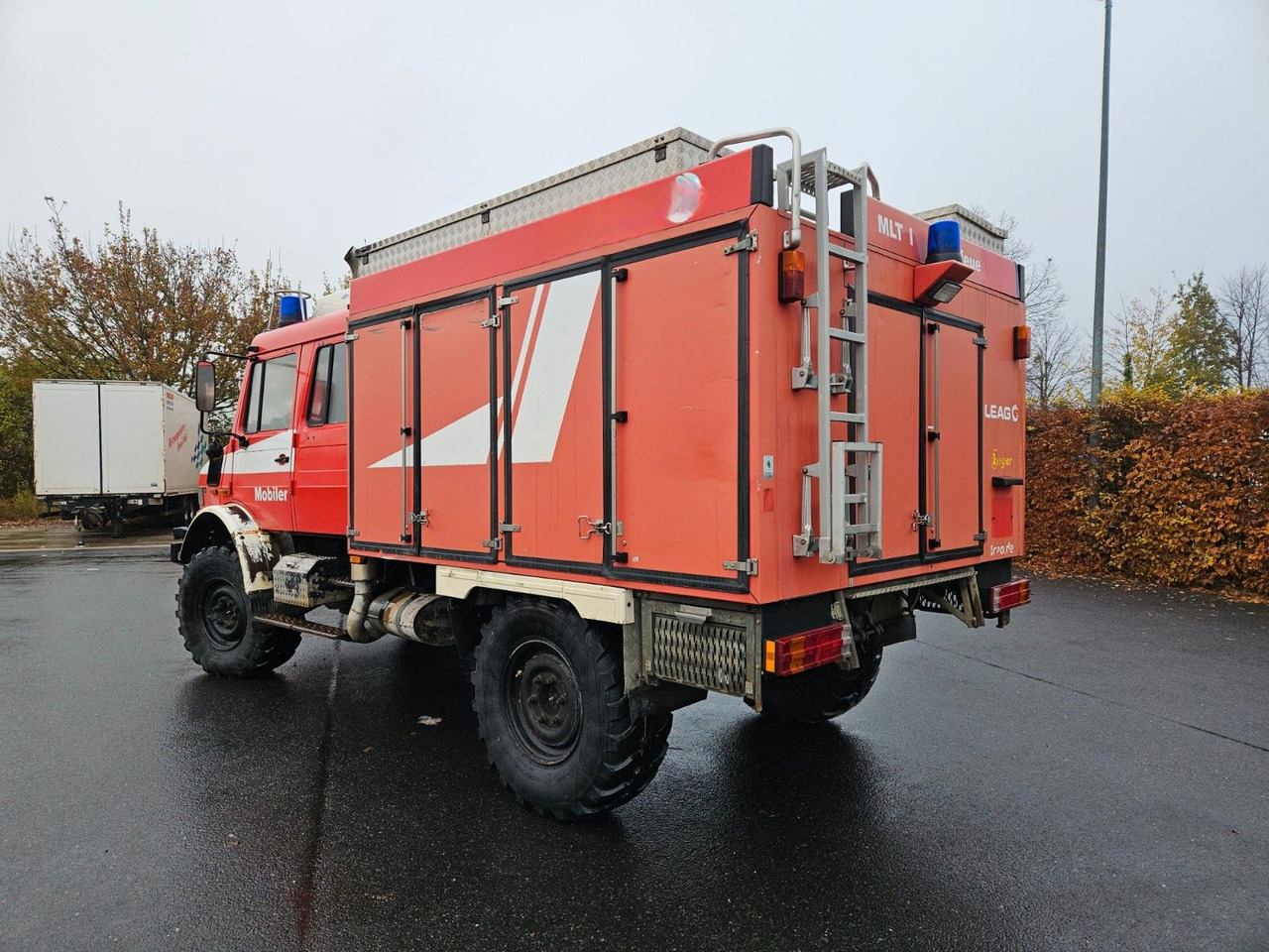 Unimog U4000 4x4 DOKA Tanklöschfahrzeug Feuerwehr - شاحنة صهريج: صور 4 Unimog U4000 4x4 DOKA Tanklöschfahrzeug Feuerwehr - شاحنة صهريج: صور 4