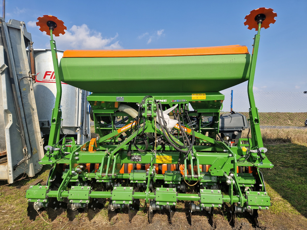 Amazone Centaya 3000 Super Harrow - الة بذر: صور 1 Amazone Centaya 3000 Super Harrow - الة بذر: صور 1