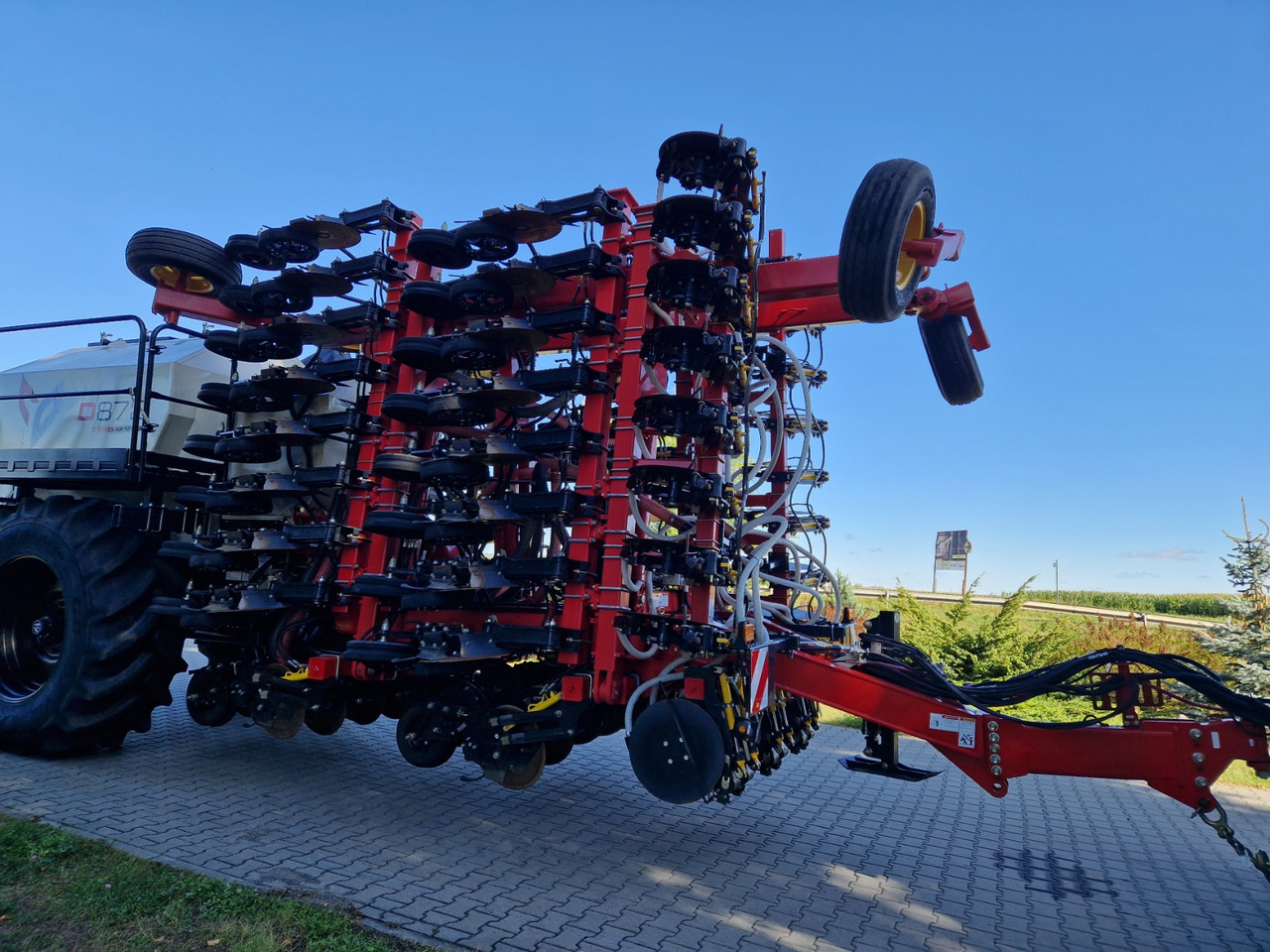Bourgault CD 872-8 - معدات بذار: صور 4 Bourgault CD 872-8 - معدات بذار: صور 4