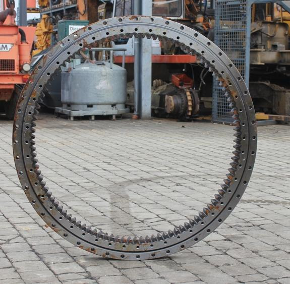 Atlas 1704 - حلقة الدوران - آلات البناء: صور 1 Atlas 1704 - حلقة الدوران - آلات البناء: صور 1