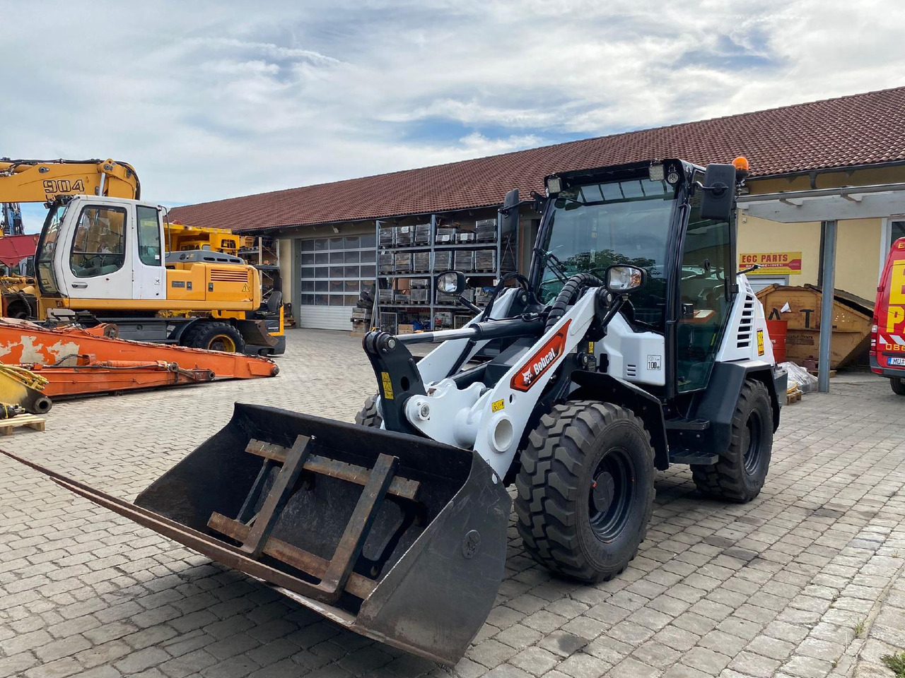 Bobcat L 75 - اللودر بعجل: صور 3 Bobcat L 75 - اللودر بعجل: صور 3