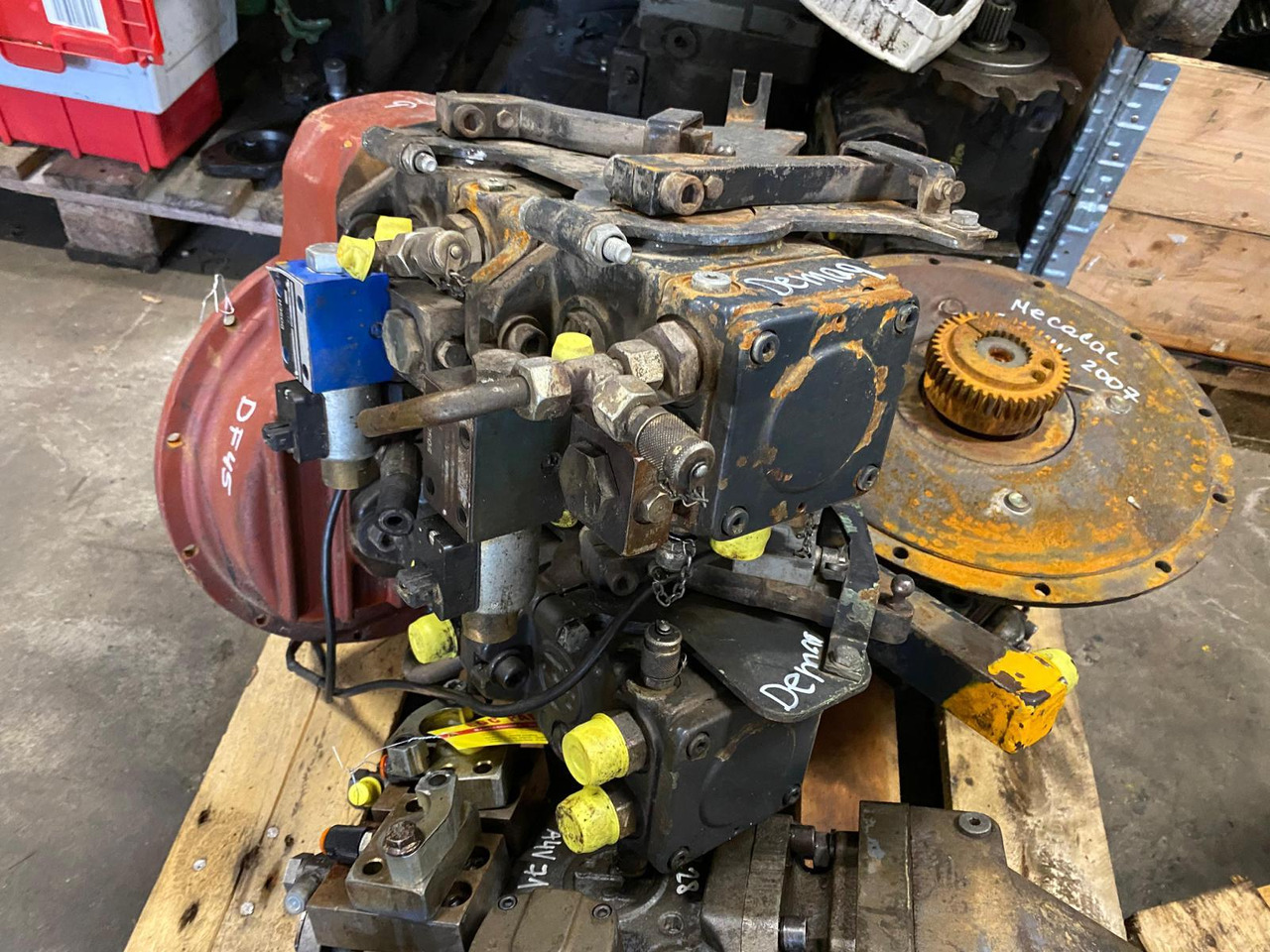 Demag DF 45 - علم السوائل المتحركة - آلات البناء: صور 3 Demag DF 45 - علم السوائل المتحركة - آلات البناء: صور 3