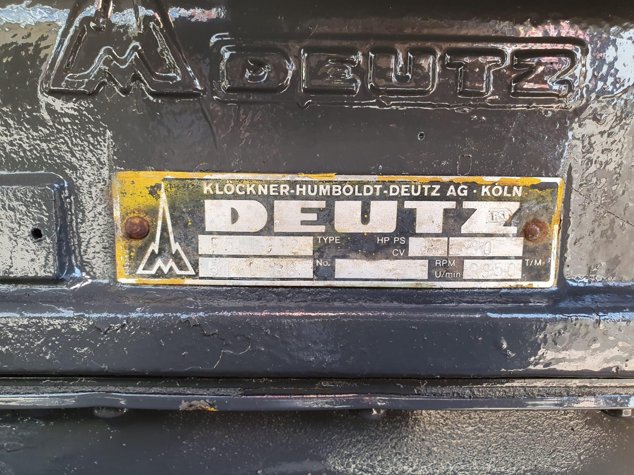 Deutz F6L912 - المحرك - آلات البناء: صور 4 Deutz F6L912 - المحرك - آلات البناء: صور 4