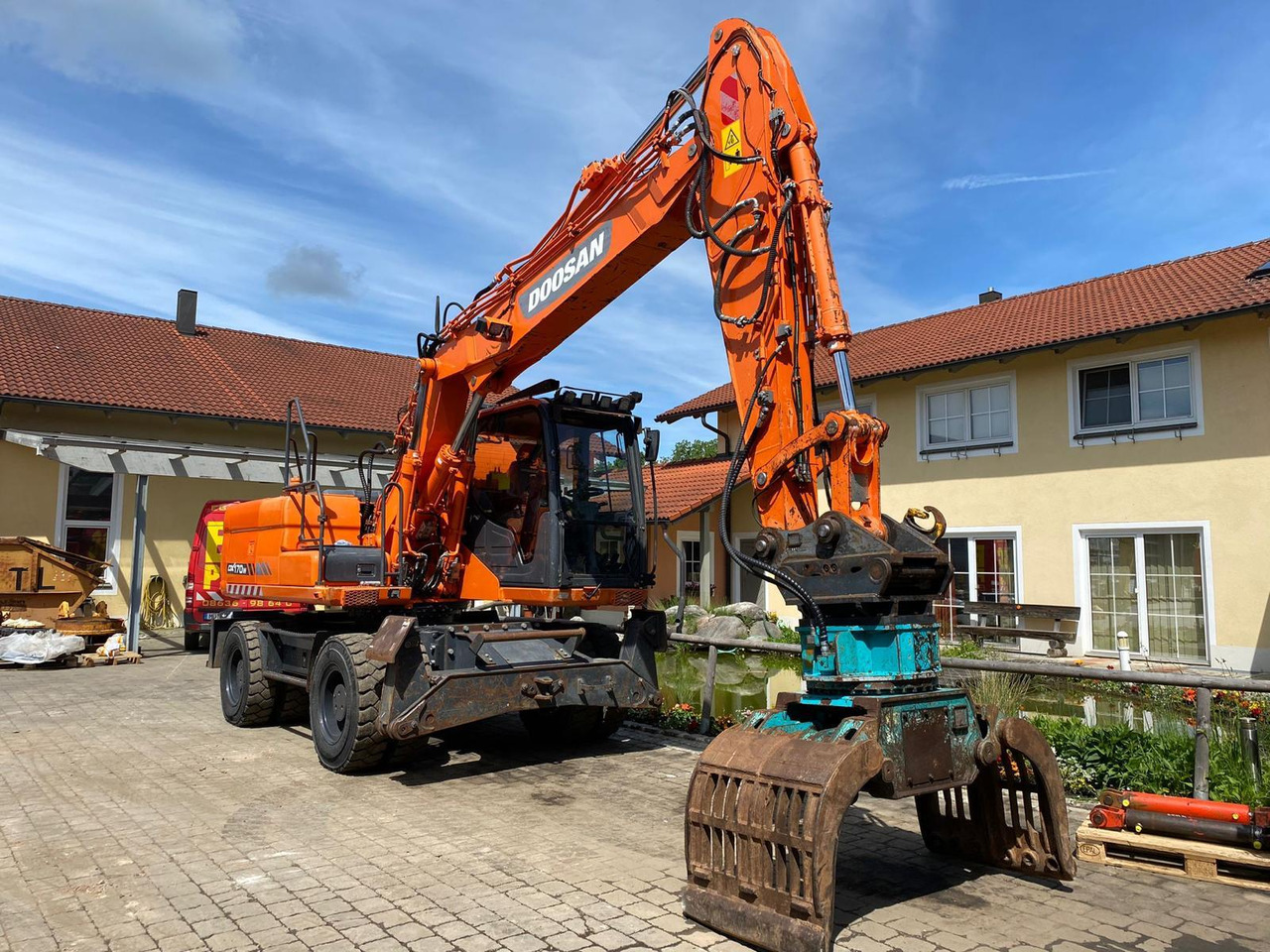 Doosan DX 170 W - حفارة على عجلات: صور 2 Doosan DX 170 W - حفارة على عجلات: صور 2