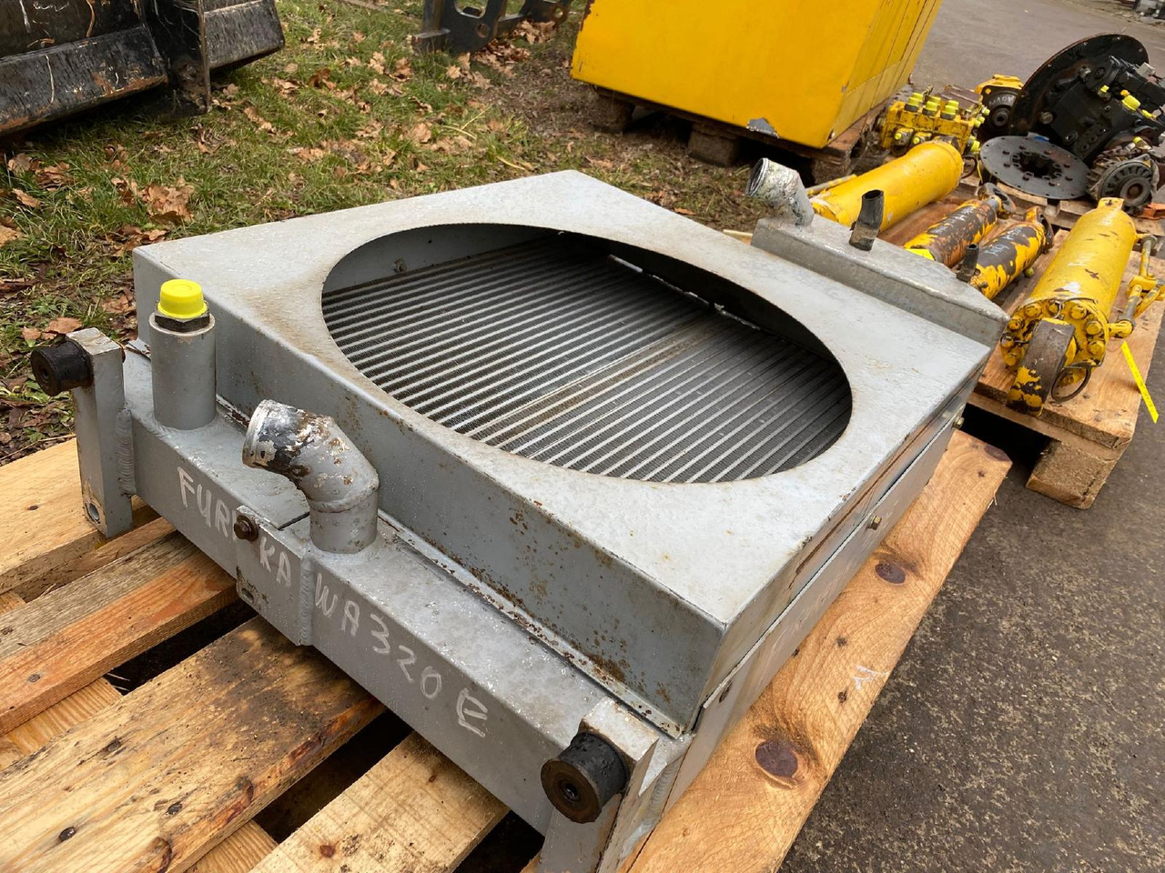 Furukawa 320 E - نظام التبريد - آلات البناء: صور 2 Furukawa 320 E - نظام التبريد - آلات البناء: صور 2