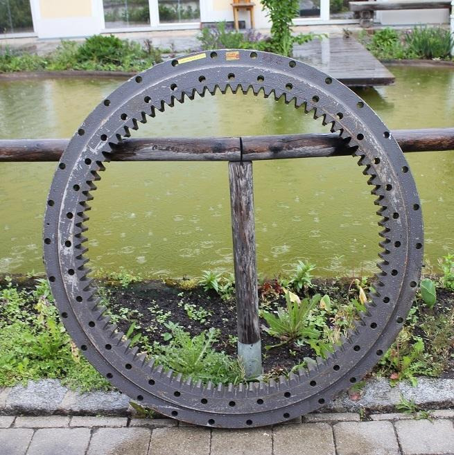 Furukawa 635 - حلقة الدوران - آلات البناء: صور 3 Furukawa 635 - حلقة الدوران - آلات البناء: صور 3