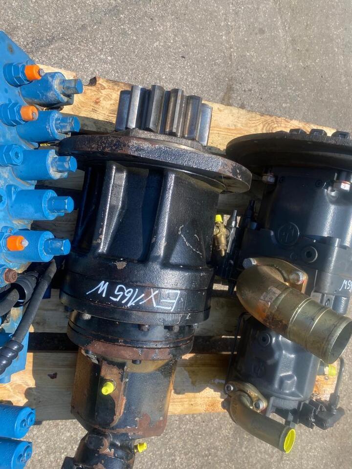 Hitachi Transmittal 705TF2 aus EX 165 W - محرك سوينغ - آلات البناء: صور 1 Hitachi Transmittal 705TF2 aus EX 165 W - محرك سوينغ - آلات البناء: صور 1