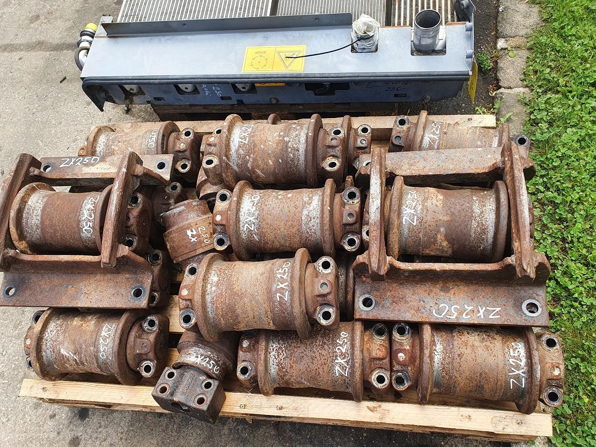 Hitachi ZX 250 LC N 3 - المسار الأسطوانة - حفارات زحافة: صور 1 Hitachi ZX 250 LC N 3 - المسار الأسطوانة - حفارات زحافة: صور 1