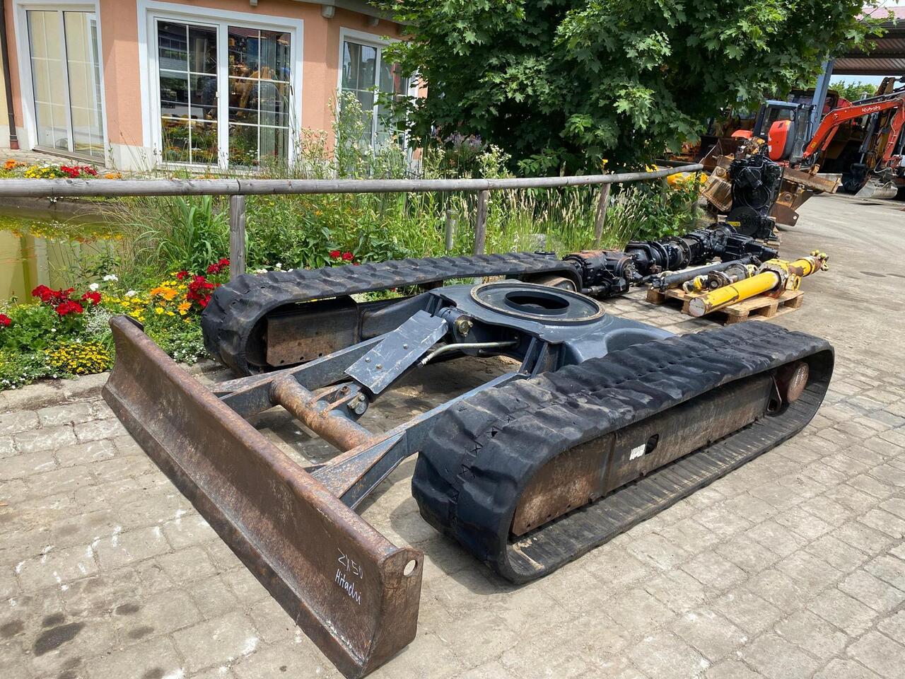 Hitachi ZX 50 U-2 - حفارة مصغرة: صور 3 Hitachi ZX 50 U-2 - حفارة مصغرة: صور 3
