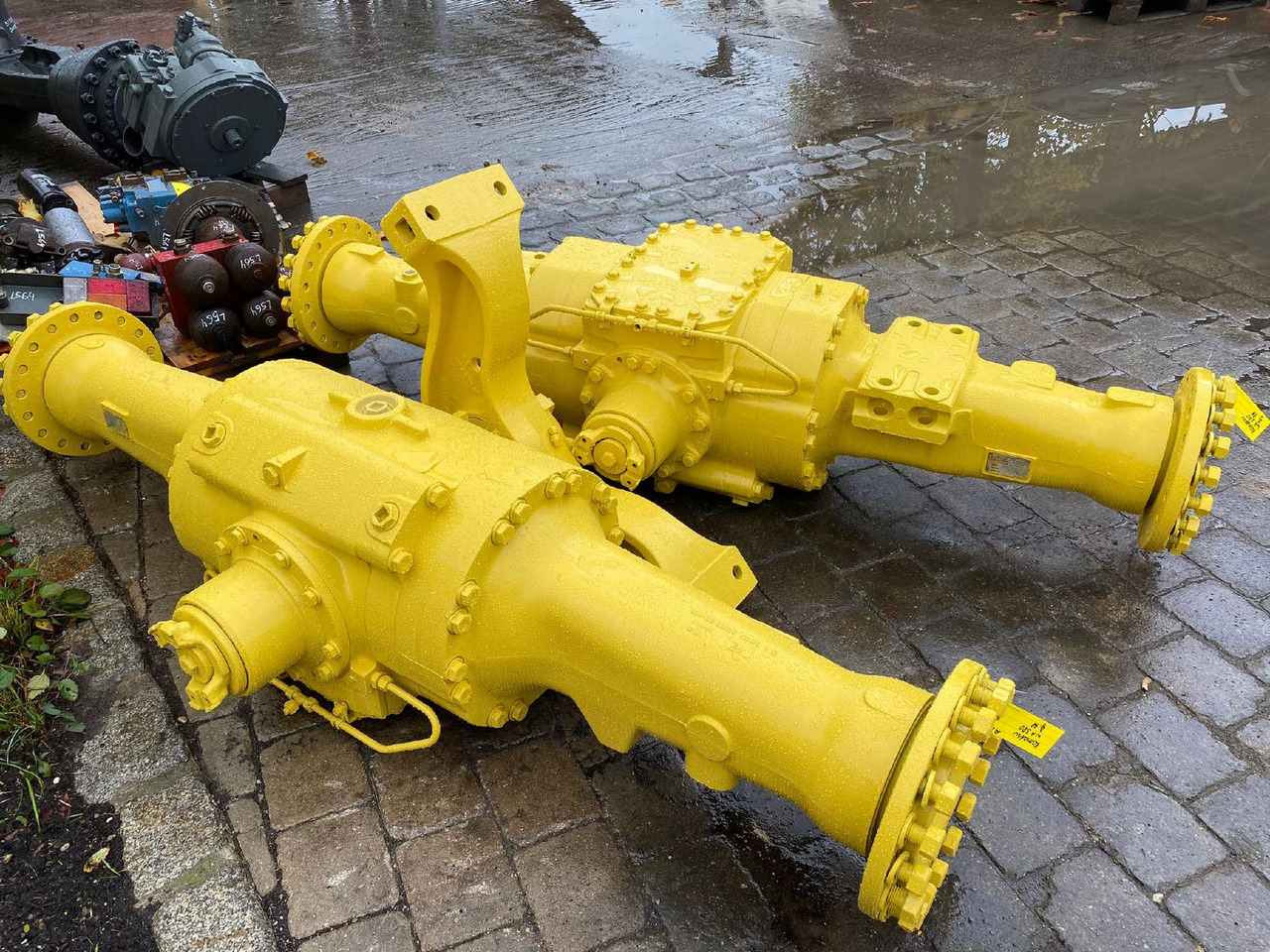 Komatsu KWA 015 aus WA 380 - المحور و قطع الغيار - آلات البناء: صور 1 Komatsu KWA 015 aus WA 380 - المحور و قطع الغيار - آلات البناء: صور 1