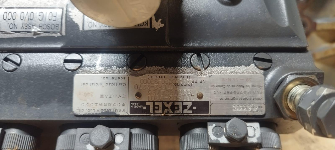 المحرك - آلات البناء Komatsu SAA6D102E-2: صور 7