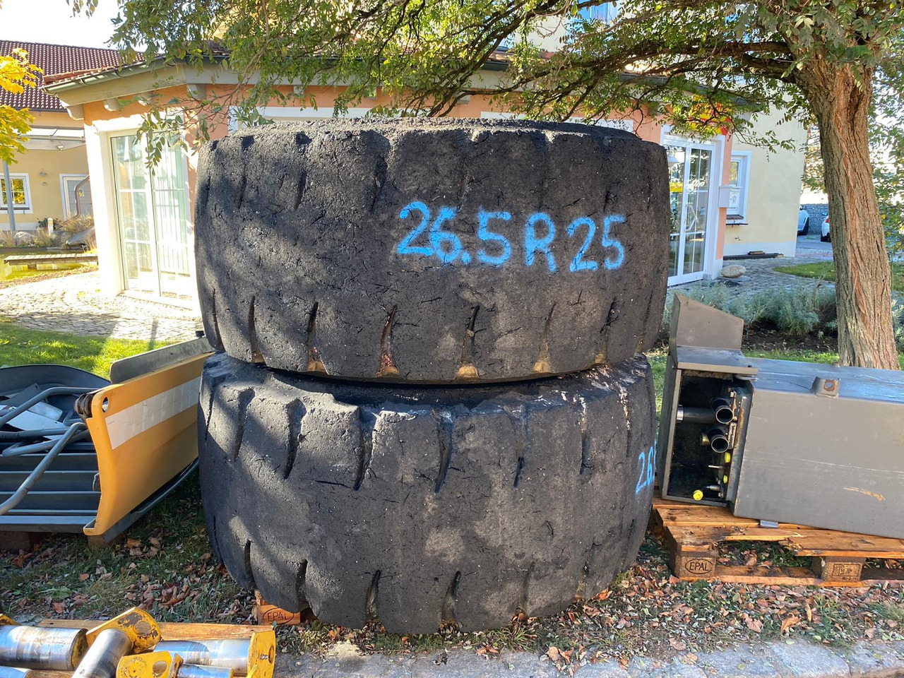Liebherr 26,5R25 aus L564 - الإطارات - آلات البناء: صور 5 Liebherr 26,5R25 aus L564 - الإطارات - آلات البناء: صور 5