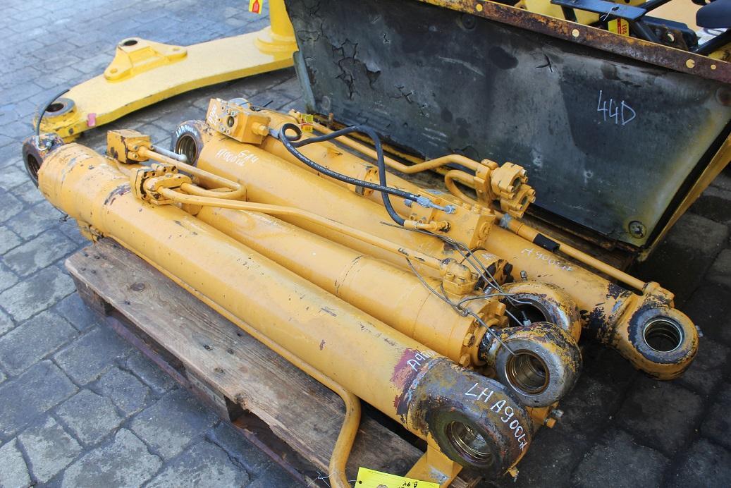 Liebherr A 900 LIT - الاسطوانة الهيدروليكية - آلات البناء: صور 3 Liebherr A 900 LIT - الاسطوانة الهيدروليكية - آلات البناء: صور 3
