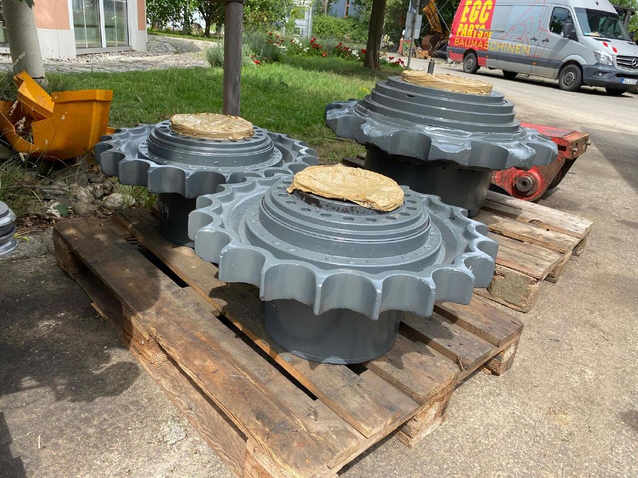 Liebherr FAT 350P032 aus R 904 - محرك السفر - آلات البناء: صور 2 Liebherr FAT 350P032 aus R 904 - محرك السفر - آلات البناء: صور 2