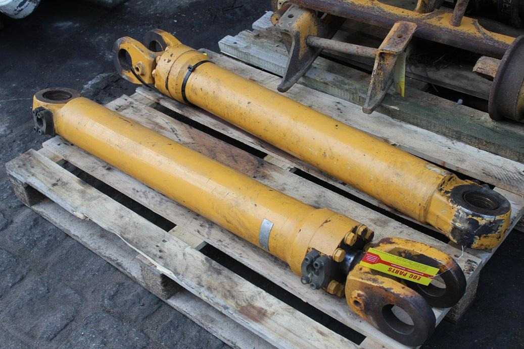 Liebherr L538 - الاسطوانة الهيدروليكية - آلات البناء: صور 3 Liebherr L538 - الاسطوانة الهيدروليكية - آلات البناء: صور 3