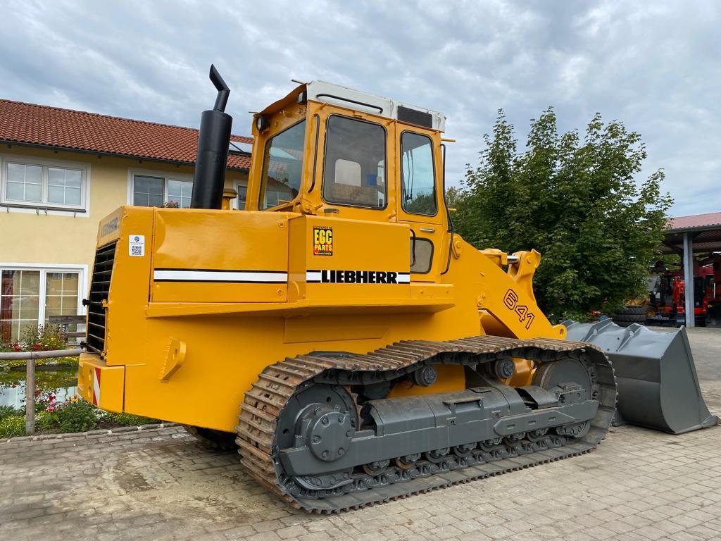 Liebherr LR 641 - اللودر المجنزر: صور 4 Liebherr LR 641 - اللودر المجنزر: صور 4