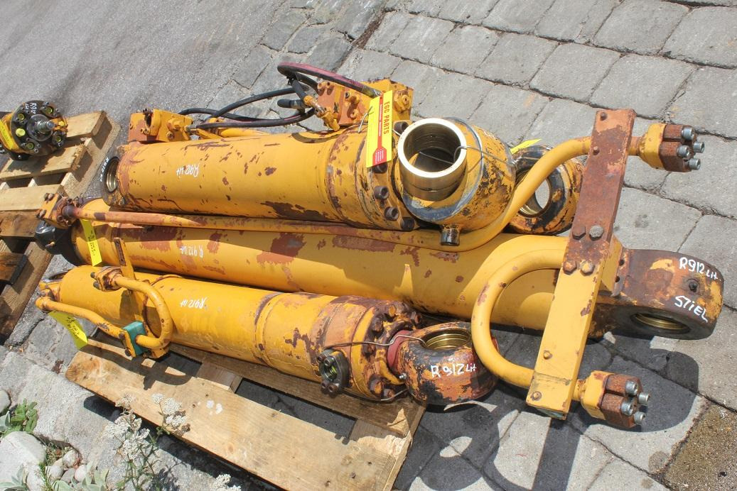 Liebherr R 912 LIT - الاسطوانة الهيدروليكية - آلات البناء: صور 4 Liebherr R 912 LIT - الاسطوانة الهيدروليكية - آلات البناء: صور 4