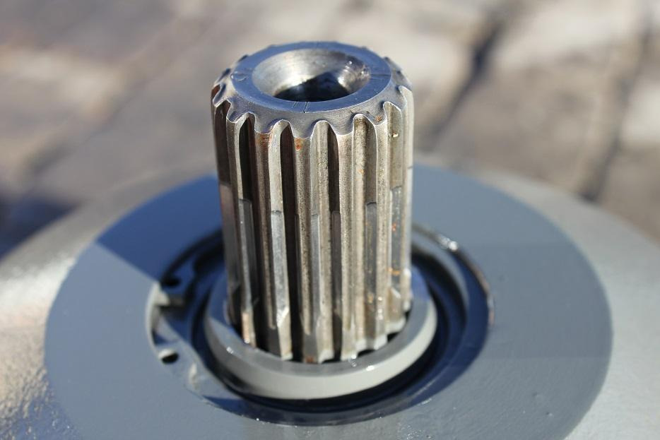 Linde HMV 70 zu GK37 - محرك السفر - آلات البناء: صور 4 Linde HMV 70 zu GK37 - محرك السفر - آلات البناء: صور 4