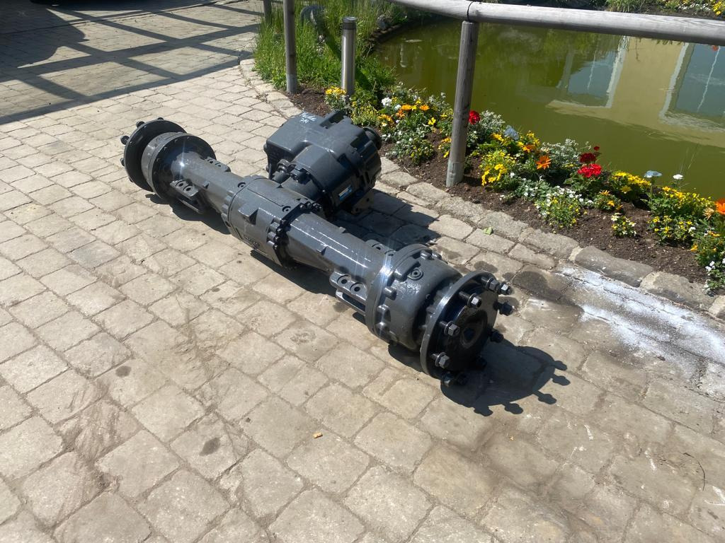 Mecalac aus 714MW - المحور و قطع الغيار - آلات البناء: صور 4 Mecalac aus 714MW - المحور و قطع الغيار - آلات البناء: صور 4