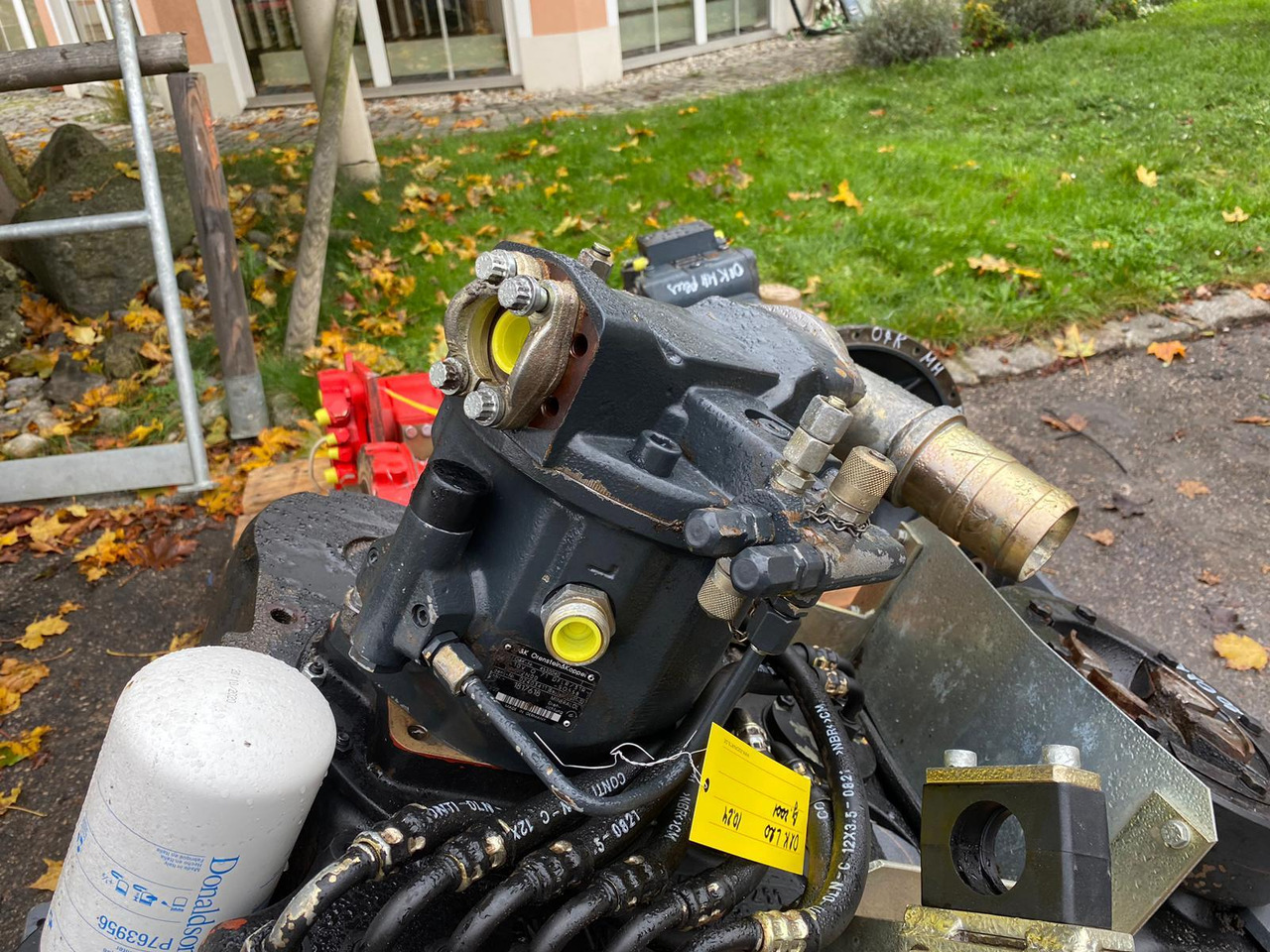 ZF 4 WG 120 aus O&K L 20 - علبة التروس - آلات البناء: صور 3 ZF 4 WG 120 aus O&K L 20 - علبة التروس - آلات البناء: صور 3