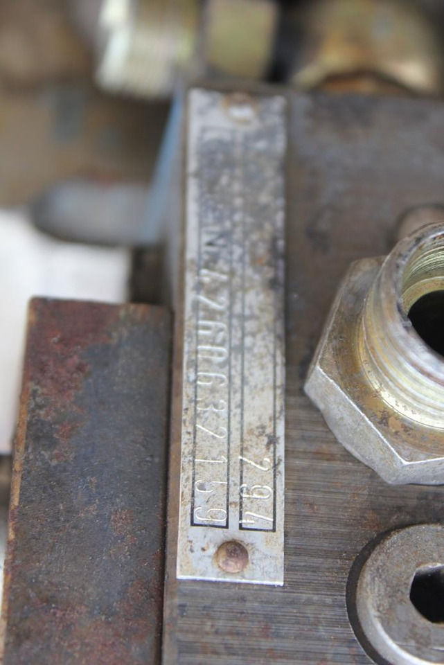 صمام هيدروليكي - آلات البناء Zeppelin ZM 19: صور 6 صمام هيدروليكي - آلات البناء Zeppelin ZM 19: صور 6