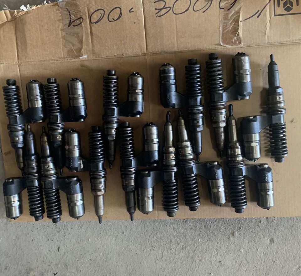 Bosch 0414701006 IVECO Stralis truck - حاقن - شاحنة: صور 1 Bosch 0414701006 IVECO Stralis truck - حاقن - شاحنة: صور 1