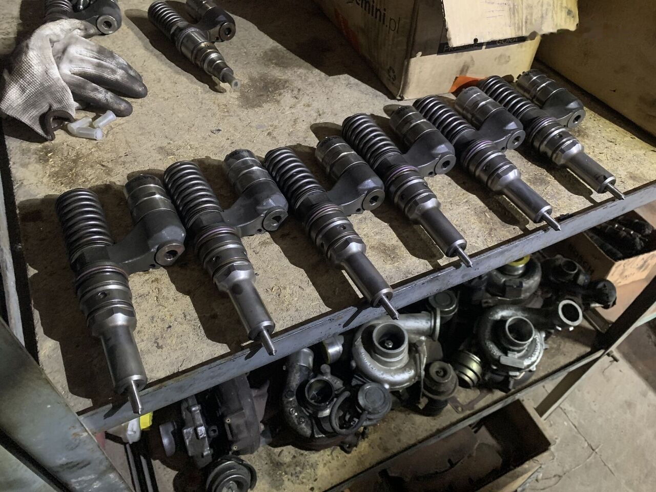 Bosch 3964829 VOLVO FM12, FH12, 3964829 - مضخات الوقود - شاحنة: صور 1 Bosch 3964829 VOLVO FM12, FH12, 3964829 - مضخات الوقود - شاحنة: صور 1