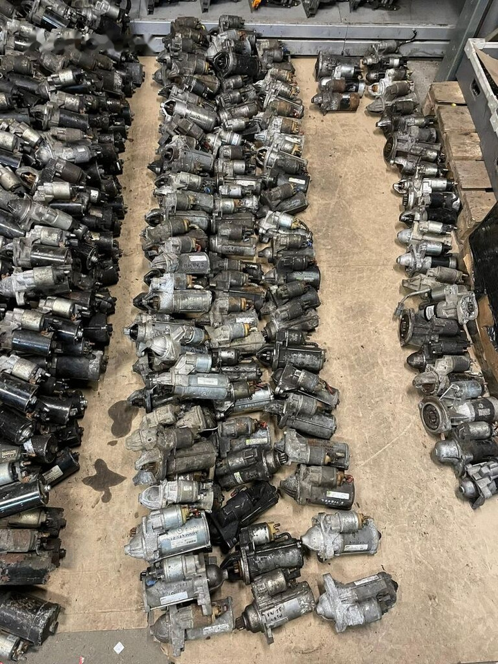 Bosch Iveco Daily 12V 0001109306 light - بدء - الشاحنات الصغيرة: صور 3 Bosch Iveco Daily 12V 0001109306 light - بدء - الشاحنات الصغيرة: صور 3