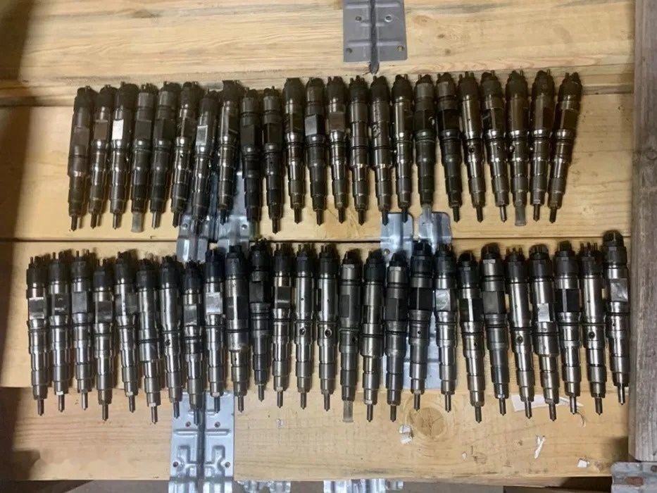 Bosch MAN TGX TGS Common Rail 0445120202 MAN TGX TGS 0445 120 202 różne numery Bosch original truck - حاقن - شاحنة: صور 1 Bosch MAN TGX TGS Common Rail 0445120202 MAN TGX TGS 0445 120 202 różne numery Bosch original truck - حاقن - شاحنة: صور 1