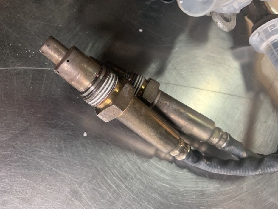 Continental NOX Adblue Daf xf 106 Cummins Euro 6 4326862 DAF Xf 106 Euro 6 / 4326862 NOX Czujnik Spalin truck - مِکشاف - شاحنة: صور 5 Continental NOX Adblue Daf xf 106 Cummins Euro 6 4326862 DAF Xf 106 Euro 6 / 4326862 NOX Czujnik Spalin truck - مِکشاف - شاحنة: صور 5