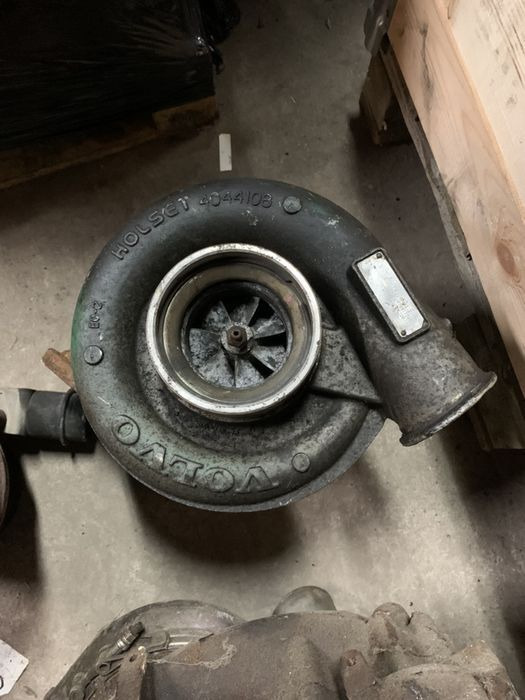 Holset 440K 4044313/20728220 Volvo - الشاحن التوربيني - شاحنة: صور 1 Holset 440K 4044313/20728220 Volvo - الشاحن التوربيني - شاحنة: صور 1