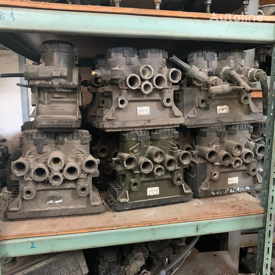 Knorr-Bremse Dwukanałowy 81.52106.6042 MAN TGA TGX TGS truck - صمام الفرامل - شاحنة: صور 4 Knorr-Bremse Dwukanałowy 81.52106.6042 MAN TGA TGX TGS truck - صمام الفرامل - شاحنة: صور 4