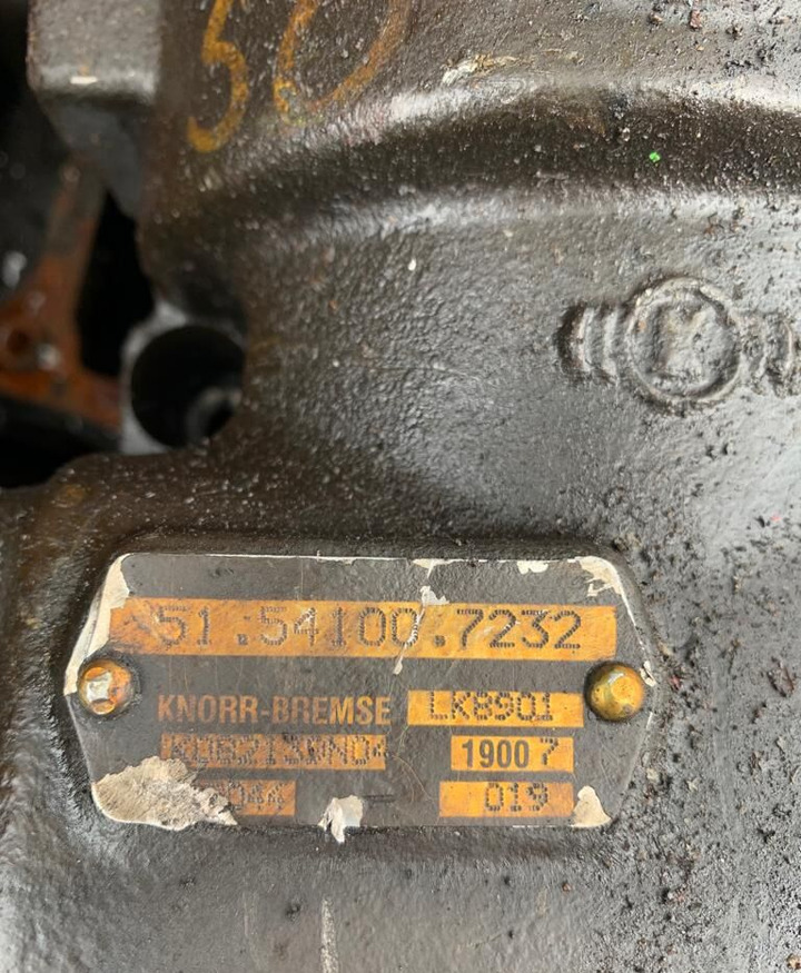 Knorr-Bremse MAN 51.54100.7273 MAN TGA TGX TGS truck - ضاغط - شاحنة: صور 3 Knorr-Bremse MAN 51.54100.7273 MAN TGA TGX TGS truck - ضاغط - شاحنة: صور 3