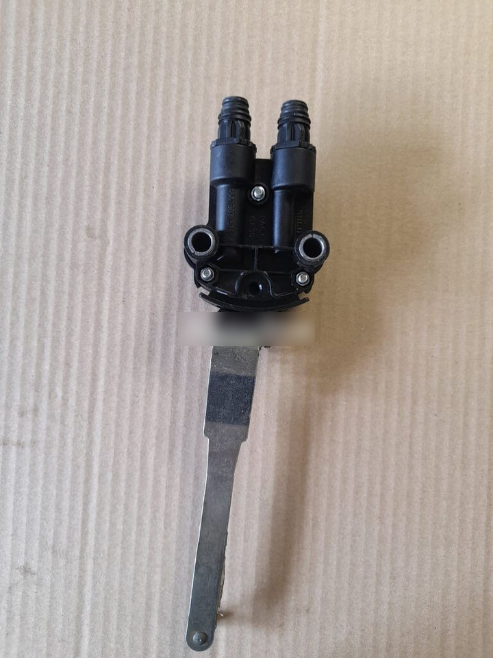 WABCO 21304773   Volvo FH / FM truck - الكابينة والداخلية - شاحنة: صور 4 WABCO 21304773   Volvo FH / FM truck - الكابينة والداخلية - شاحنة: صور 4