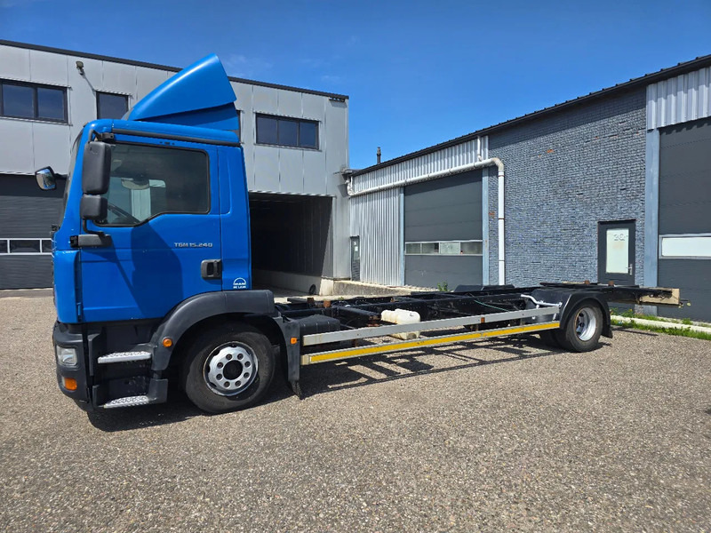 MAN TGM 15.240 TGM BDF - شاحنات الحاويات / جسم علوي قابل للتغيير شاحنة: صور 4 MAN TGM 15.240 TGM BDF - شاحنات الحاويات / جسم علوي قابل للتغيير شاحنة: صور 4
