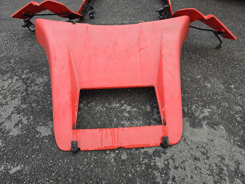 MAN TGX Spoiler - الديناميكا الهوائية / المفسدين - شاحنة: صور 4 MAN TGX Spoiler - الديناميكا الهوائية / المفسدين - شاحنة: صور 4