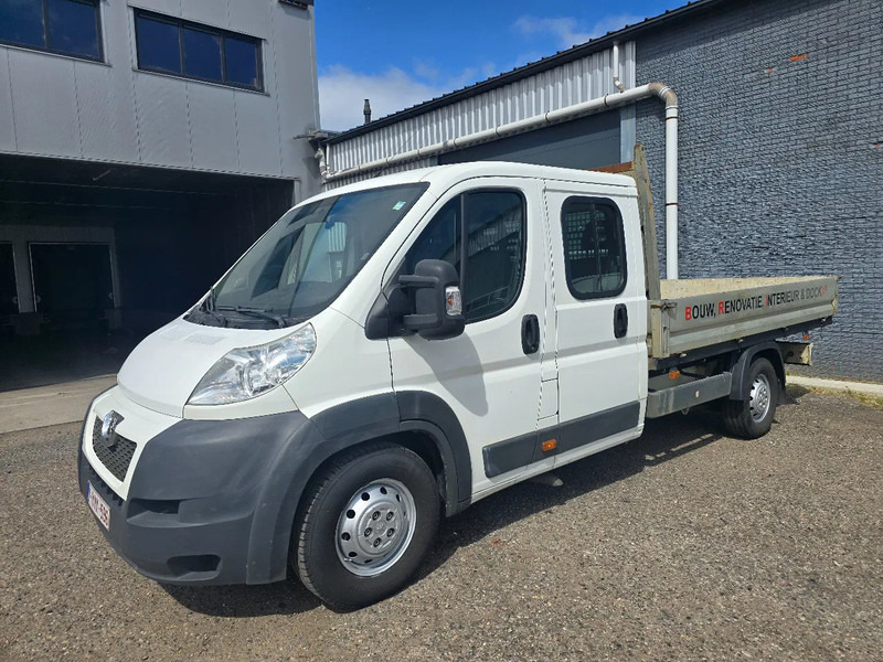 Peugeot Boxer 3.0 7 seats - الشاحنات الصغيرة المسطحة, الشاحنات الصغيرة كابينة مزدوجة: صور 2 Peugeot Boxer 3.0 7 seats - الشاحنات الصغيرة المسطحة, الشاحنات الصغيرة كابينة مزدوجة: صور 2