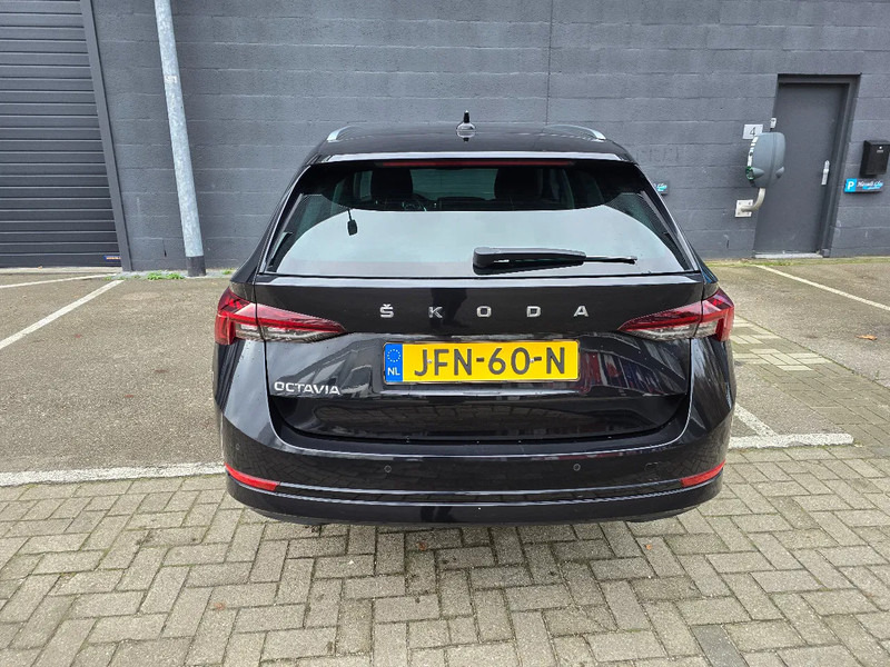 Škoda Octavia Combi 1.0 Benzine - سيارة: صور 5 Škoda Octavia Combi 1.0 Benzine - سيارة: صور 5