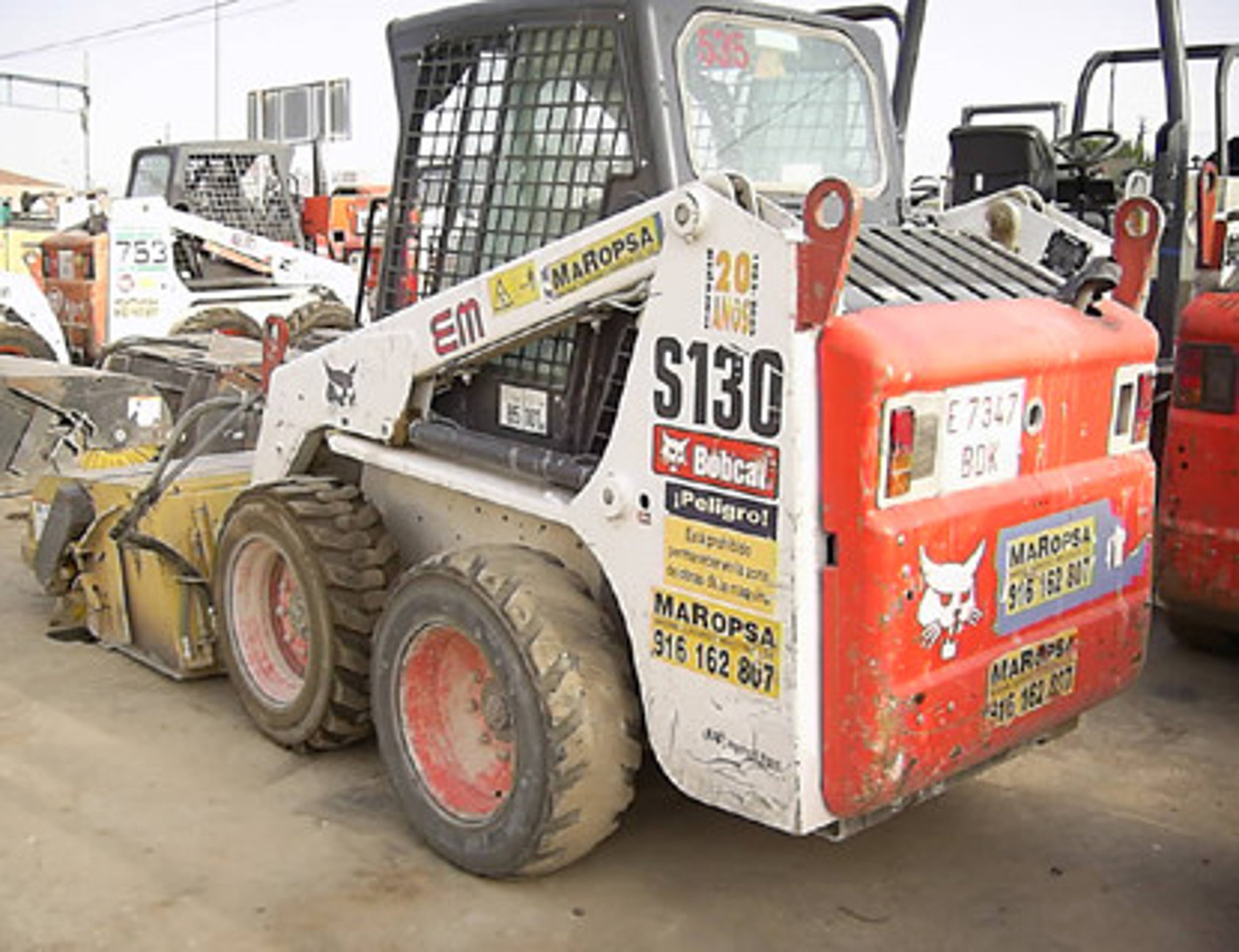 Minicargadora Bobcat S130 - شيول صغير: صور 1 Minicargadora Bobcat S130 - شيول صغير: صور 1