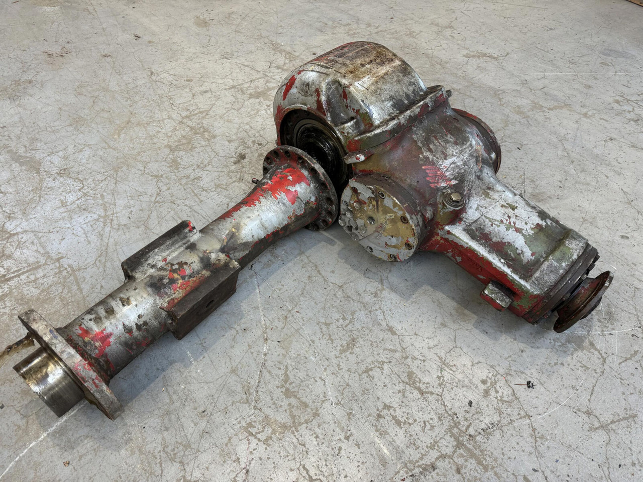 FAUN KF 80 Differential axle 1 - التفاضلية والعتاد - موبايل كرين: صور 1 FAUN KF 80 Differential axle 1 - التفاضلية والعتاد - موبايل كرين: صور 1